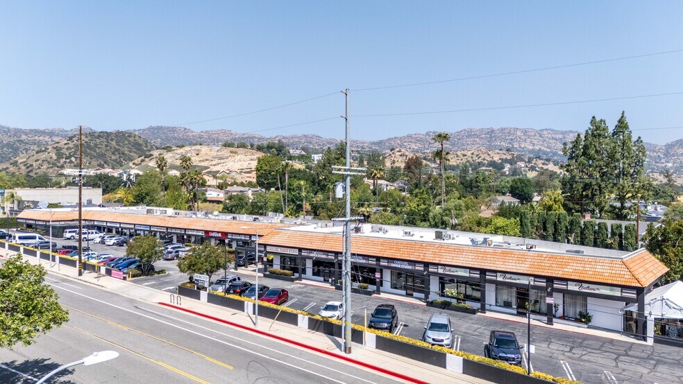 More Photos Of 23701-23751 Roscoe Blvd, Canoga Park General Retail For Sale