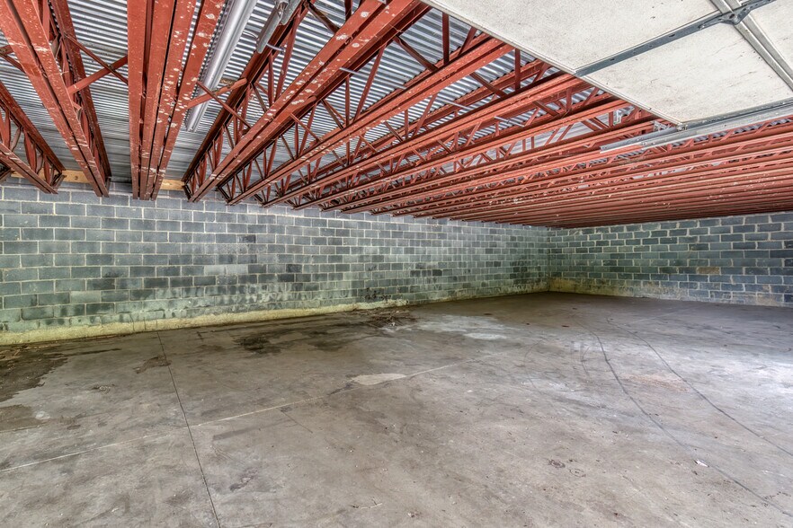 More Photos Of 3545 W Market St, Johnson City Industrial For Sale