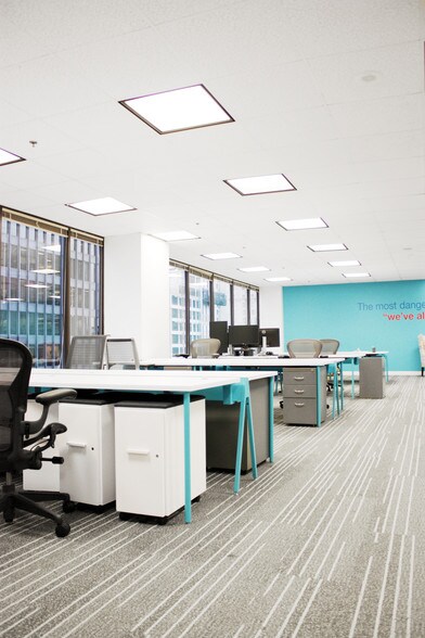 More Photos Of 145 King St W, Toronto Office For Lease
