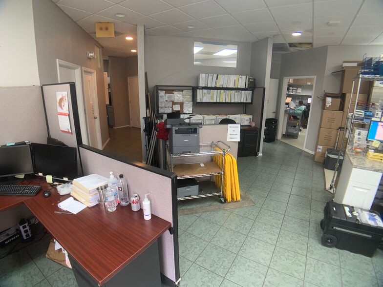 More Photos Of 13191 Starkey Rd, Largo Office For Sale