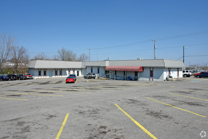 Primary Photo Of 2408 Charlotte Ave, Nashville Medical For Lease