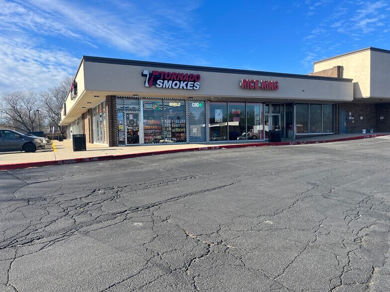 More Photos Of 22240-22244 Governors Hwy, Richton Park Unknown For Lease