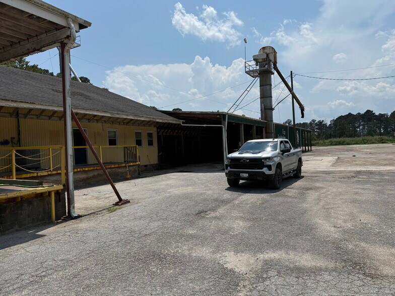 More Photos Of 28536 US Highway 264 E, Belhaven Industrial For Sale