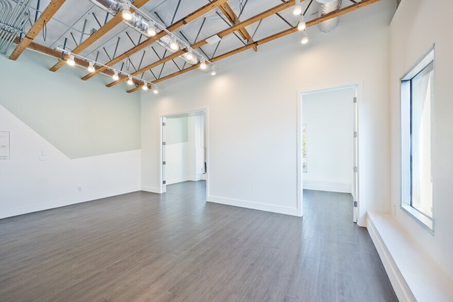 More Photos Of 7561 W Sunset Blvd, Los Angeles Office For Lease