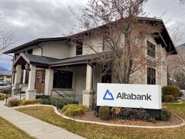 More Photos Of 201 E Center St, Provo Bank For Lease