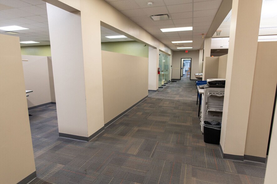 More Photos Of 7700 Torino St, San Antonio Office For Sale