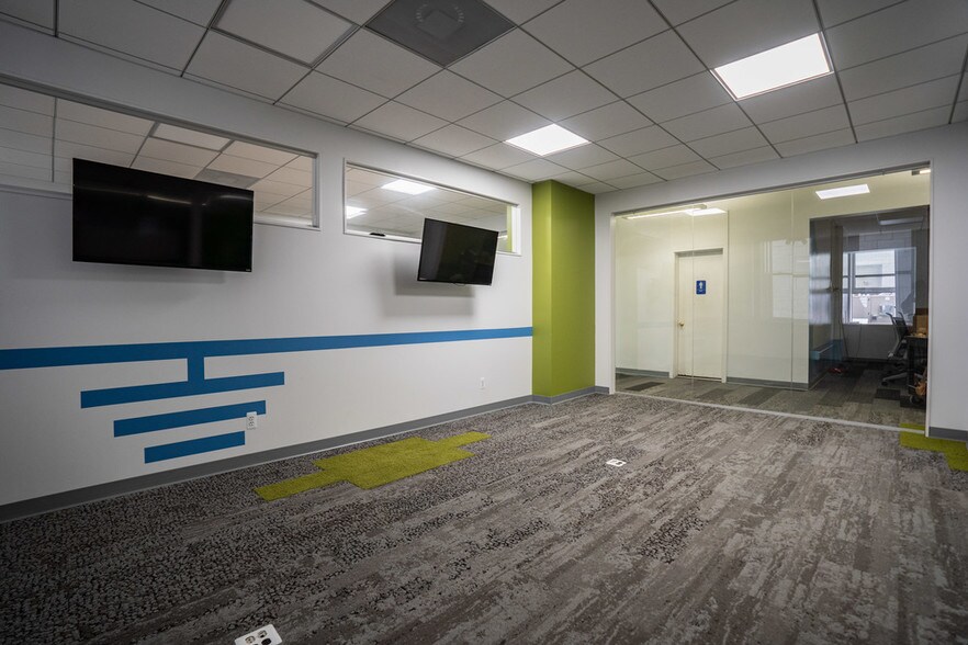 More Photos Of 615 Griswold St, Detroit Office For Lease