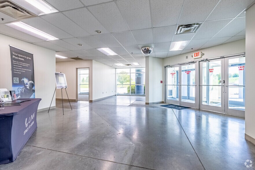 More Photos Of 1405 Worldwide Blvd, Hebron Warehouse For Lease