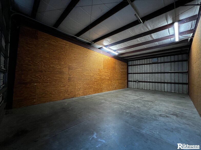 More Photos Of 5450 Commercial Blvd, Auburndale Warehouse For Sale