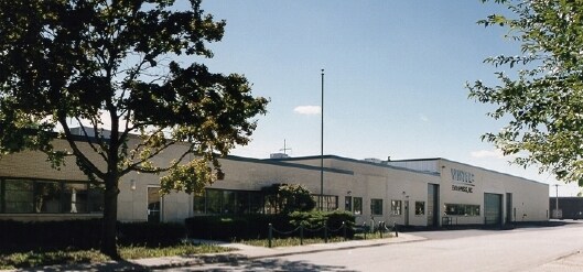Primary Photo Of 11241 Melrose Ave, Franklin Park Manufacturing For Sale