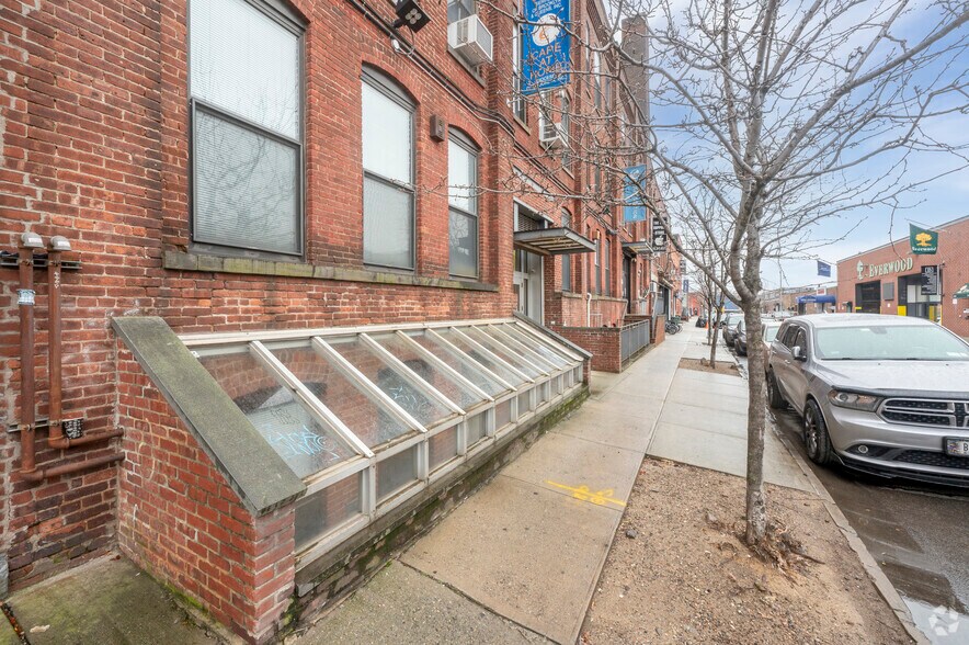 More Photos Of 168 7th St, Brooklyn Industrial For Lease