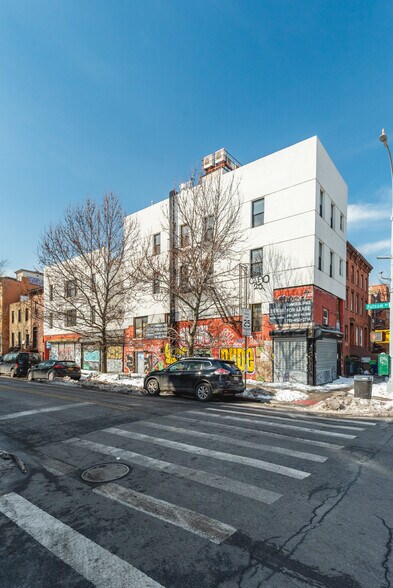 More Photos Of 446 Franklin Ave, Brooklyn Apartments For Sale