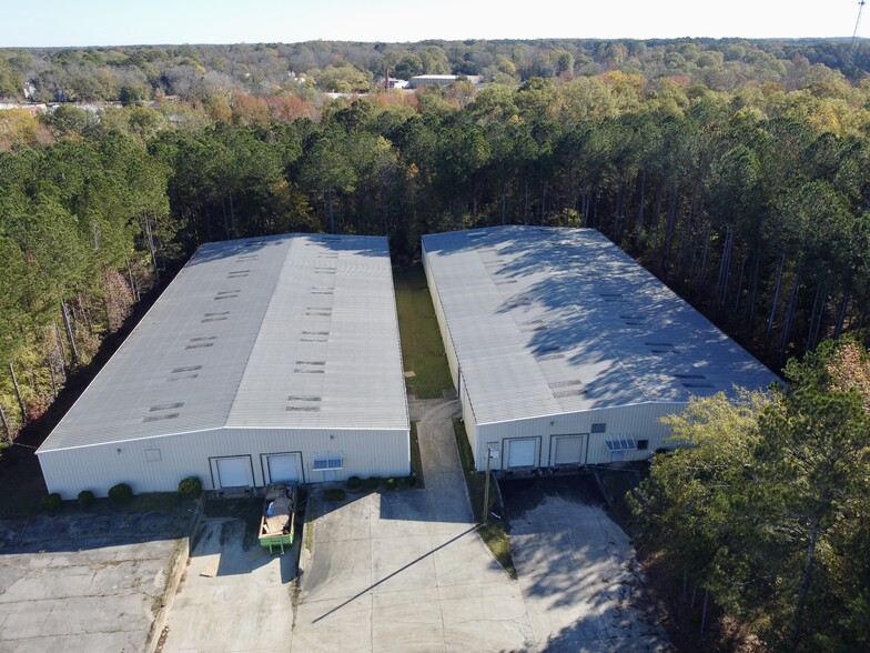 Primary Photo Of 1070 Industrial Blvd, Union Point Warehouse For Sale