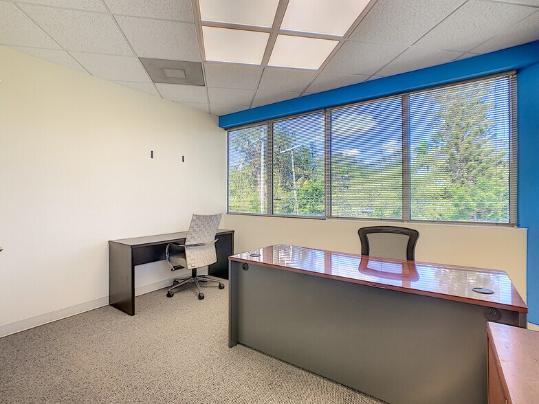 More Photos Of 777 SE 20th St, Fort Lauderdale Loft Creative Space For Lease