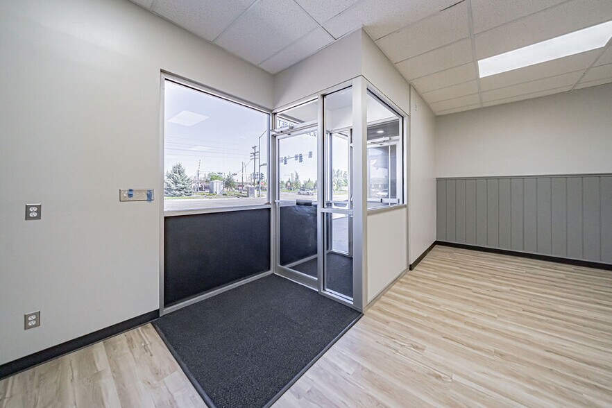 More Photos Of 27 NW Main St, Blackfoot Storefront Retail Office For Sale