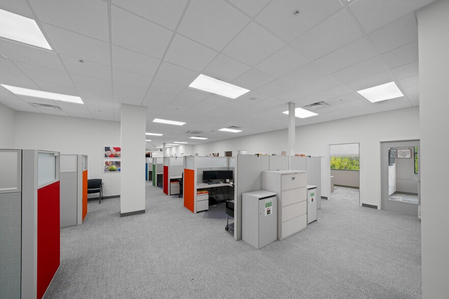 More Photos Of 1930 SW 38th Ave, Ocala Office For Lease