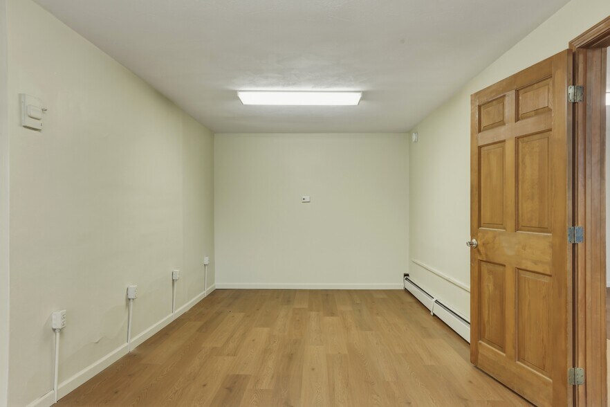 More Photos Of 25 E Pulteney St, Corning Office For Sale