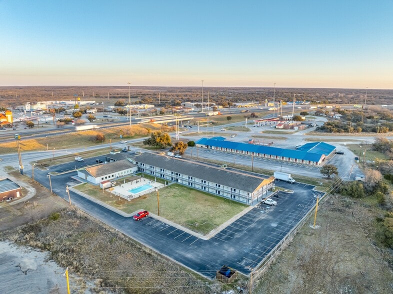 More Photos Of 10159 I-20, Eastland Hotel For Sale