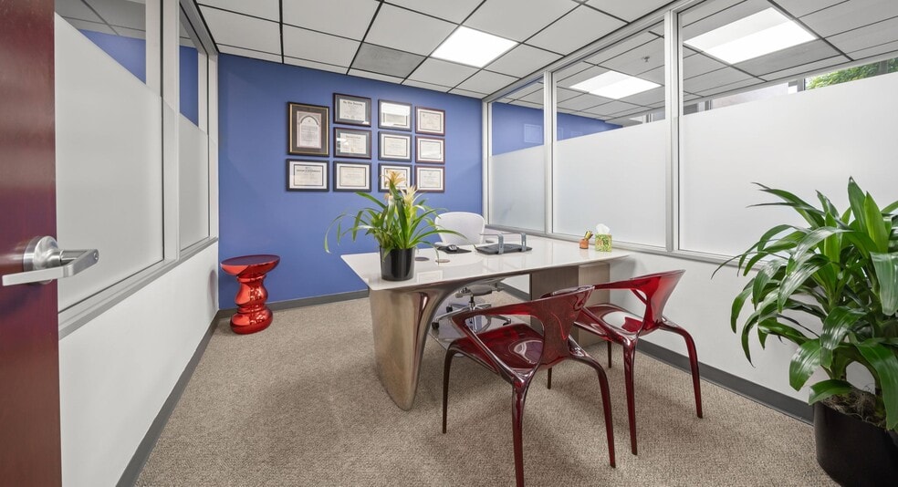 More Photos Of 400 W Ocean Blvd, Long Beach Apartments For Lease