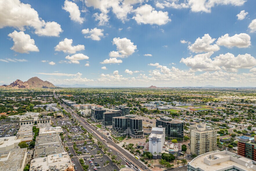 More Photos Of 2415 E Camelback Rd, Phoenix Coworking Space