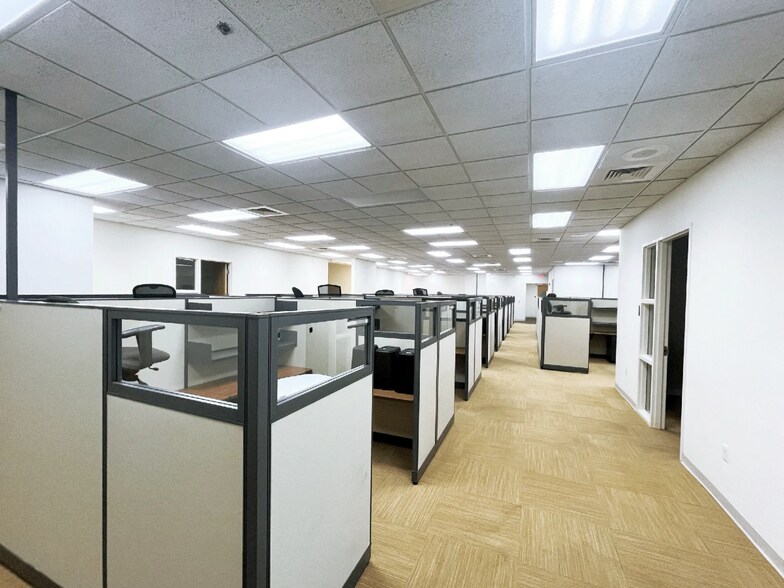 More Photos Of 175 McQueen Blvd, Summerville Manufacturing For Lease