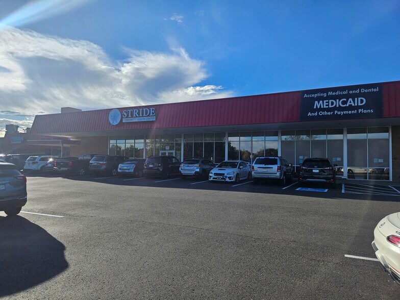 More Photos Of 10690 Del Mar Pky, Aurora Unknown For Lease