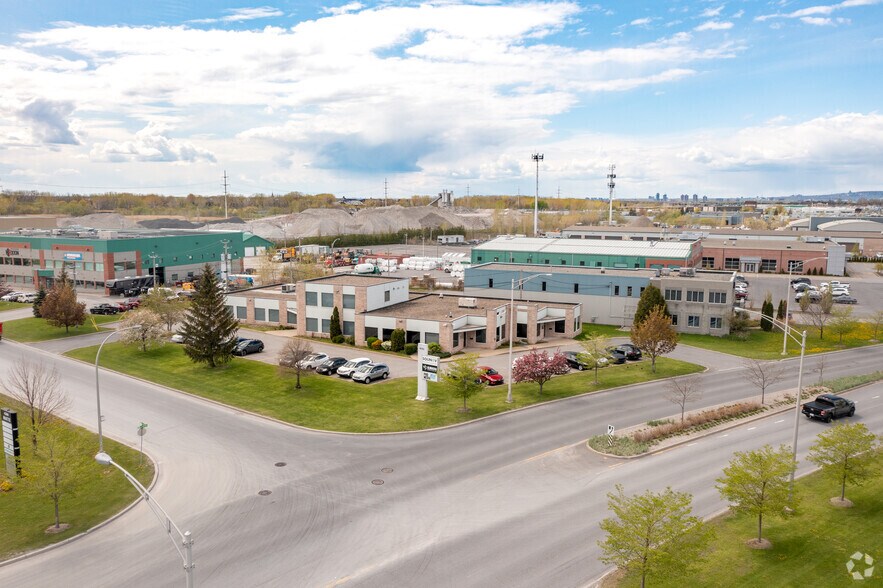 More Photos Of 4150 Boul Matte, Brossard Light Distribution For Lease