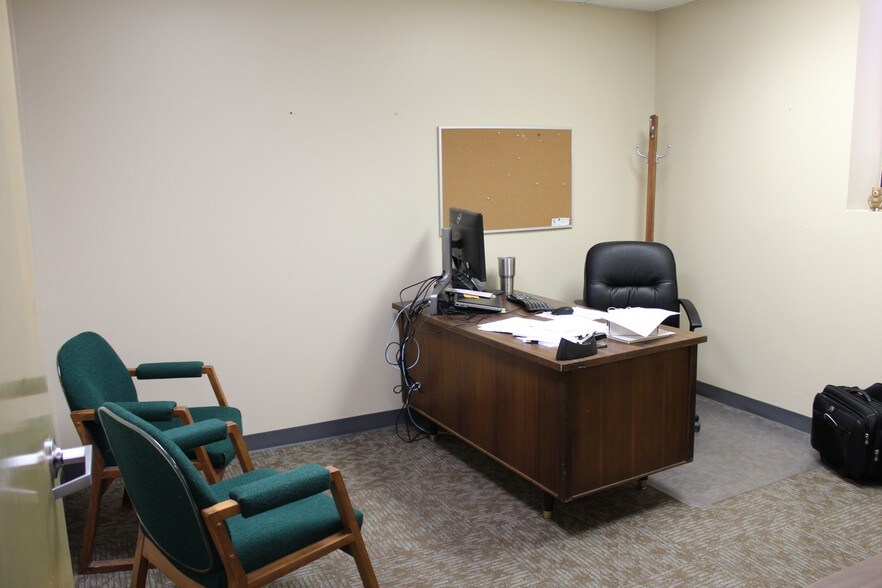 More Photos Of 717 Franklin Ave, Waco Office For Lease