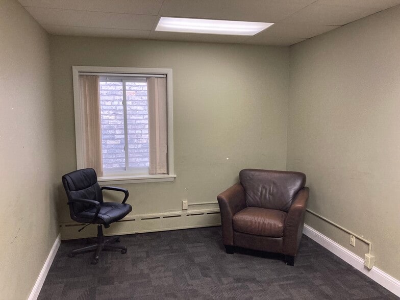 More Photos Of 1522 Superior St E, Duluth Medical For Sale