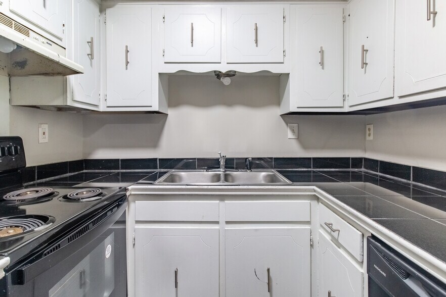 More Photos Of 3700 Cherryton Dr, Chattanooga Apartments For Sale