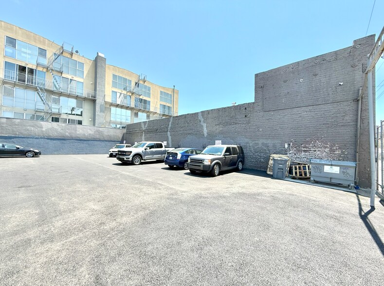 More Photos Of 517 6th St, San Francisco Storefront Retail Office For Lease