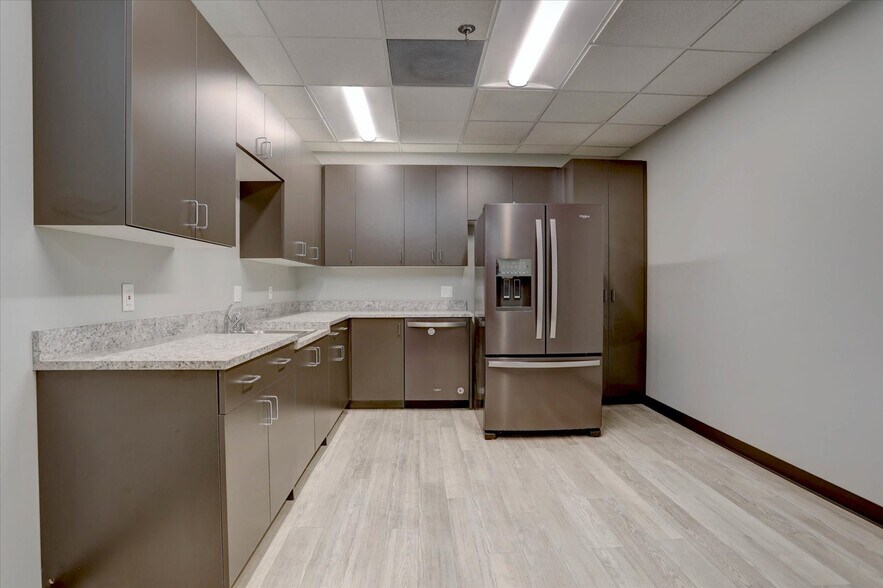More Photos Of 140 E 19th Ave, Denver Office For Sale
