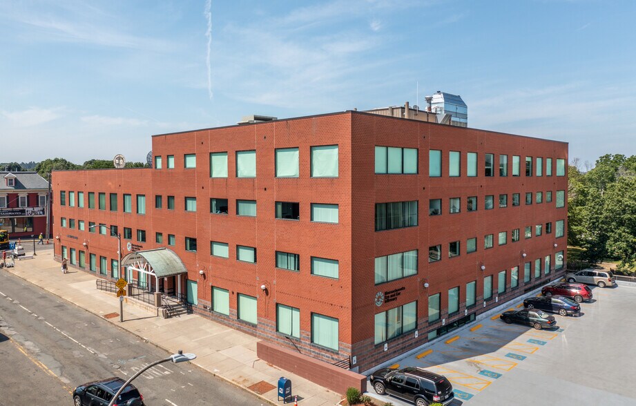 Primary Photo Of 1 Montvale Ave, Stoneham Medical For Lease