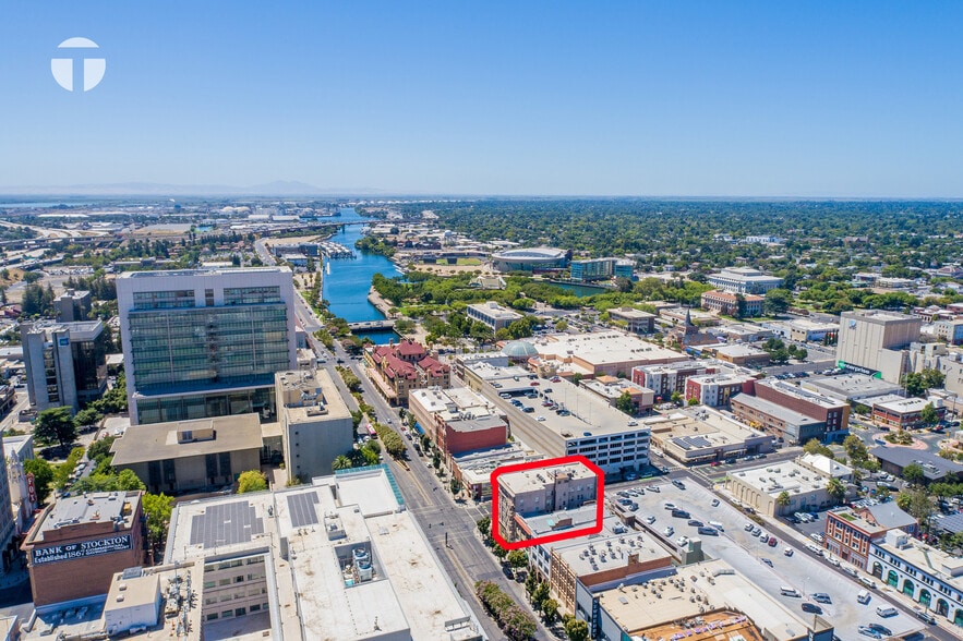 More Photos Of 110 N San Joaquin St, Stockton Office For Sale