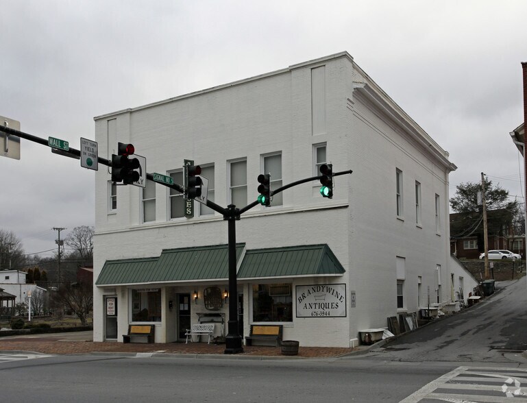 Primary Photo Of 301 W Main St, Abingdon Coworking Space