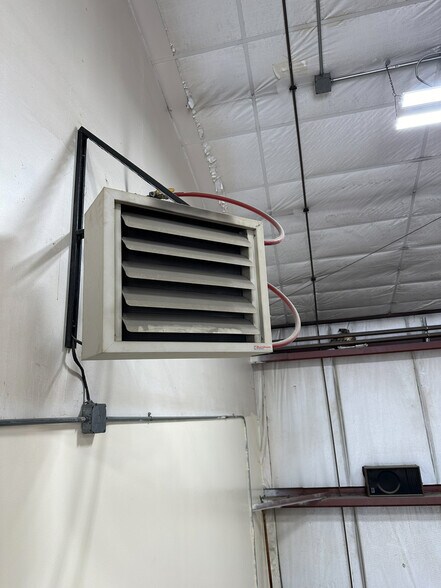 More Photos Of 121 Rental Ln, Grasonville Light Distribution For Lease