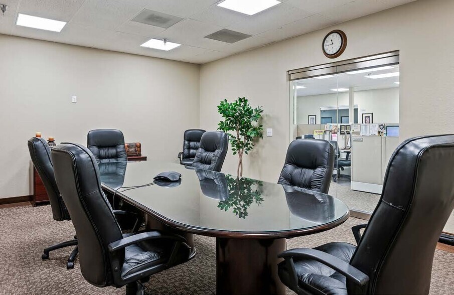 More Photos Of 9745-9747 Businesspark Ave, San Diego Research And Development For Lease