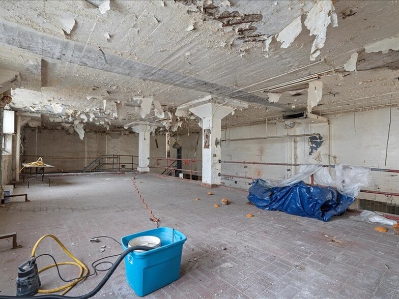 More Photos Of 808-22 Burnet Ave, Syracuse Warehouse For Sale