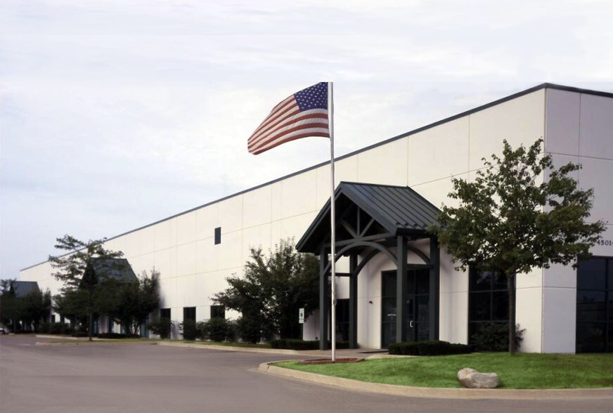 More Photos Of 4501-4509 Prime Pky, McHenry Warehouse For Lease