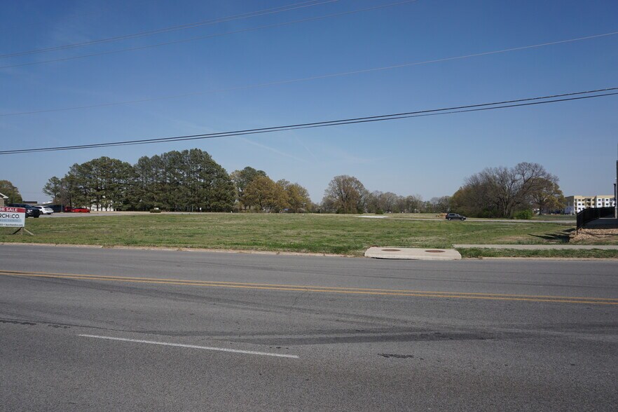 More Photos Of Browns Lane, Jonesboro Land For Sale