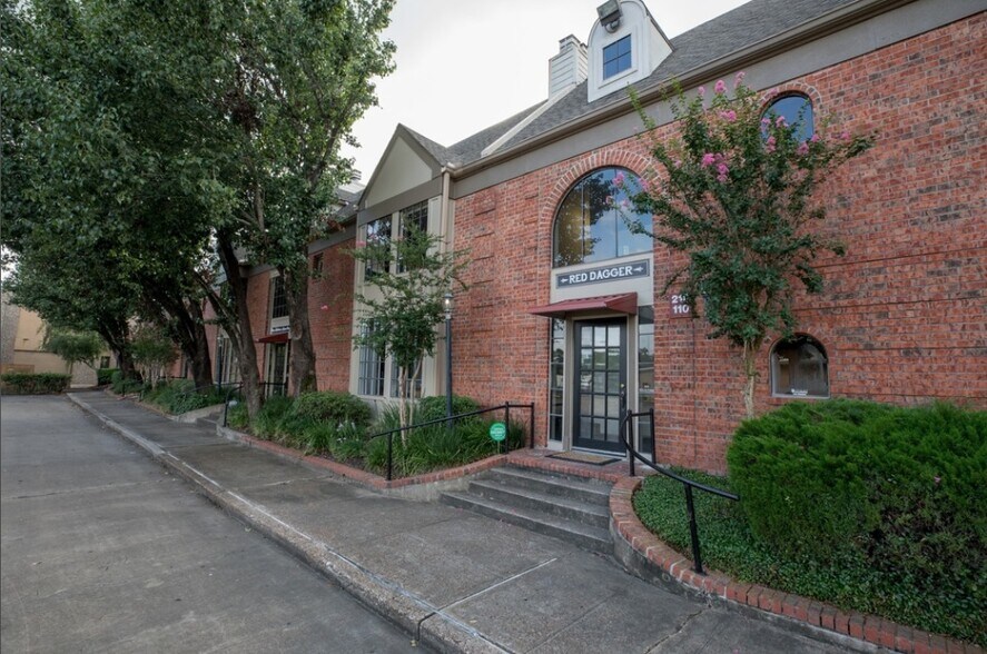 More Photos Of 16815 Royal Crest Dr, Houston Loft Creative Space For Sale