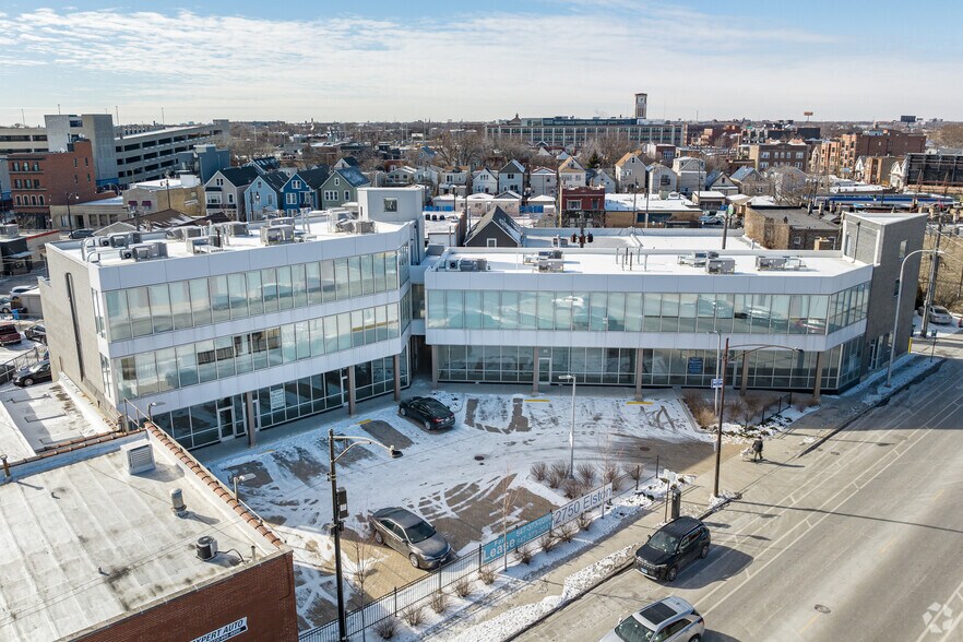 More Photos Of 2750 N Elston Ave, Chicago Storefront Retail Office For Lease