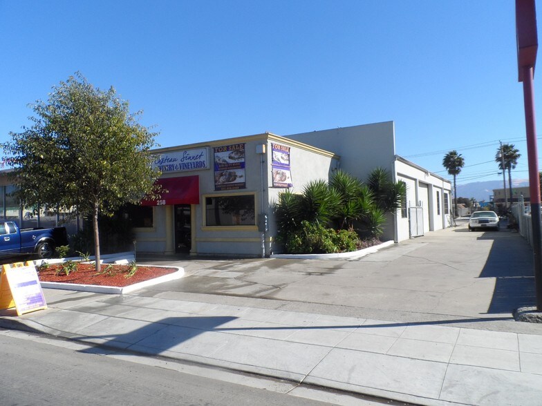 More Photos Of 258 E Market St, Salinas Warehouse For Sale