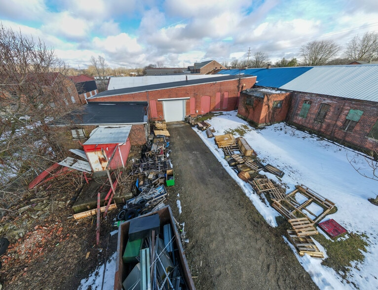 More Photos Of 2424 Columbus Rd, Springfield Warehouse For Sale