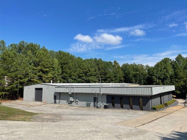 Primary Photo Of 725 Branch Dr, Alpharetta Warehouse For Sale