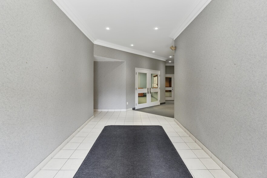 More Photos Of 2393 Dundas St W, Toronto Religious Facility For Sale