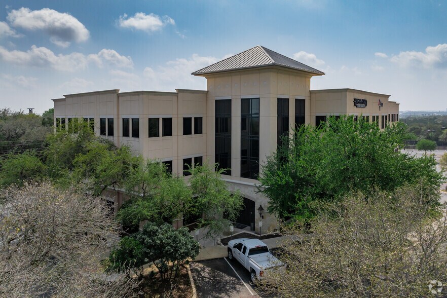 More Photos Of 3602 Paesanos Pky, San Antonio Unknown For Lease
