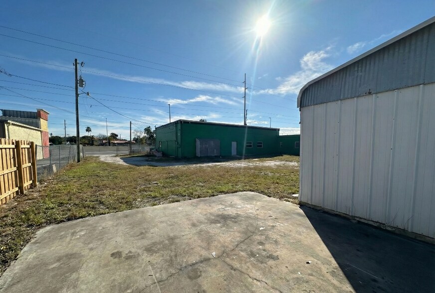 More Photos Of 13243 US Hwy 19, Hudson Auto Repair For Sale
