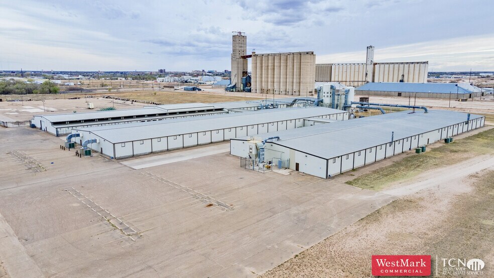 More Photos Of 2002 N Avenue N, Lubbock Manufacturing For Lease