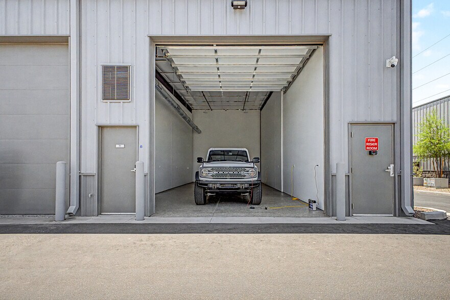 More Photos Of 450 E Willis Rd #71, Chandler Self Storage For Sale